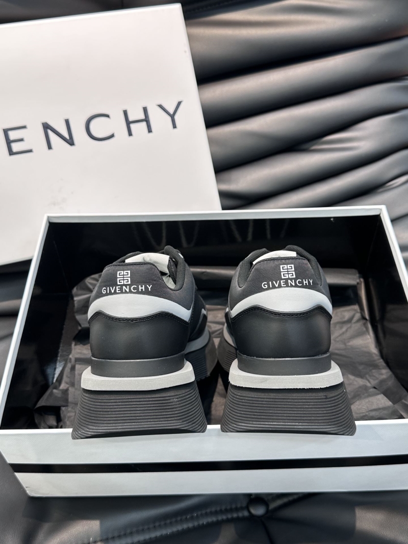 Givenchy Sneakers